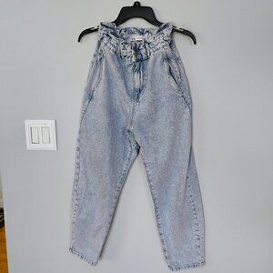 ZARA High-Waisted Paperbag Jeans Light Wash Size 4